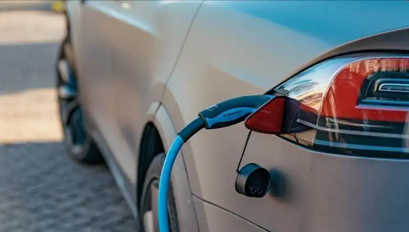 Elektrikli Araç Alımı Neden Düşüşe Geçti? Tüketicilerin Tercihleri Değişiyor!