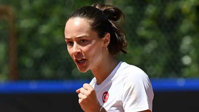 Milli Tenisçi Zeynep Sönmez, Finalde Büyük Bir Başarı İle Öne Çıkıyor!