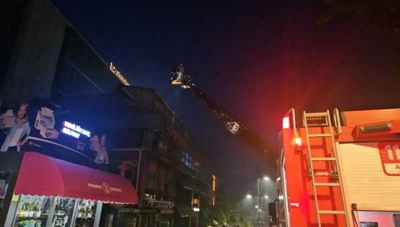 Beşiktaş’taki 3 Katlı Restoranda Şok Yangın: İlk Bilgiler ve Son Durum