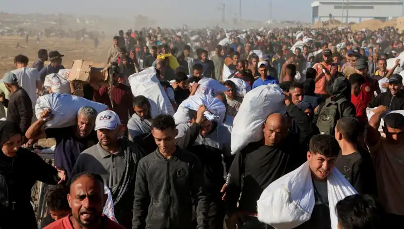 Han Yunus'ta Tansiyon Yükseliyor: İsrail Ordusu 15 Kilometrelik Kuşatma Koridoru Açtı