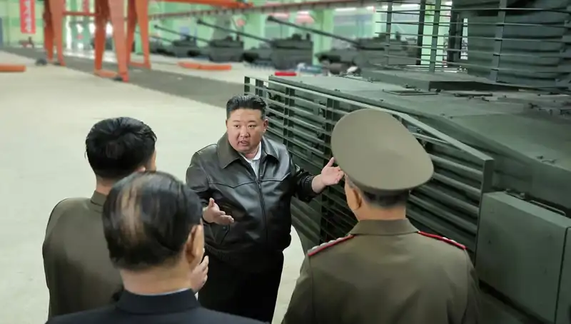Kuzey Kore Lideri Kim Jong-un'dan Şaşırtan Çağrı: "Modern Savaş İçin Daha Fazla Üretin!"