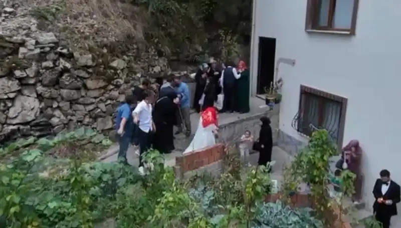 Düğün Klibinde Kanlı Anlar: 10 Saniyede Değişen Hayatlar