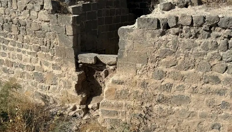 Diyarbakır'da Tarihi Bir Sırrı Ortaya Çıkaran Kitabe Bulundu