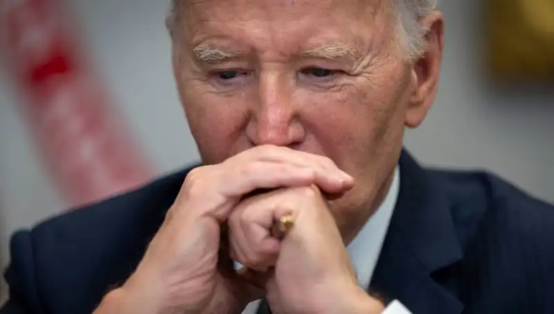 Biden'ın Yaşını Gizleme Yöntemleri: Sağlık Durumu Tartışmaları Devam Ediyor