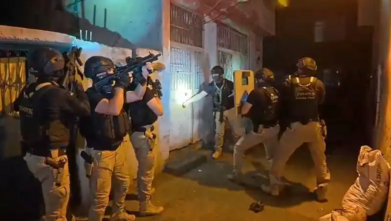 İstanbul'da DAEŞ Operasyonu: Terör Örgütüne Yönelik 18 Kişi Gözaltına Alındı