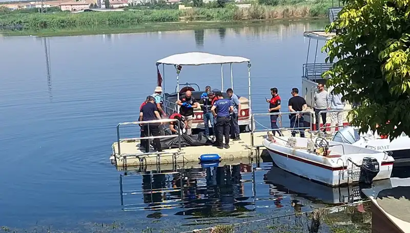 Fırat Nehri'nde Gizemli Erkek Cesedi: Olayın Ardındaki Sır Ne?