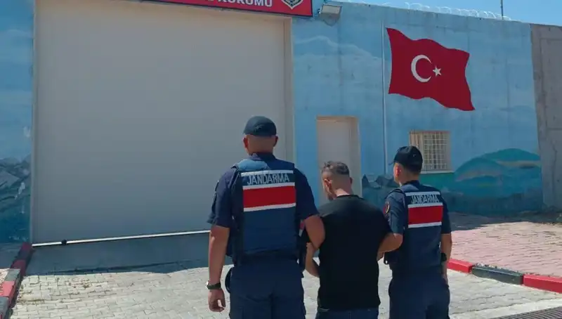 Afyon'da Suçlu Avı: 9 Aranan Şahıs Yakalandı!