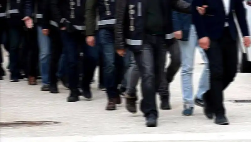 "Balkız Tuzağı: Sosyal Medyada Kadın Profiliyle Gasp Olayları Artıyor"
