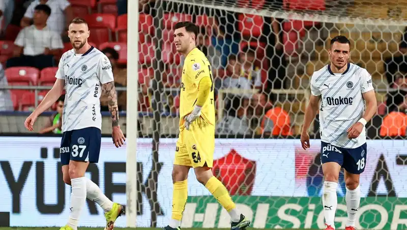 Fenerbahçe'nin Son Maçında Yaşanan Şok Gelişmeler ve Aldığı Yenilginin Sebepleri