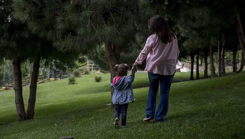 Yargıtay'dan Çarpıcı Koruyucu Aile Kararı: Anne ve Çocuk Arasındaki Bağ Yeniden İnşa Ediliyor