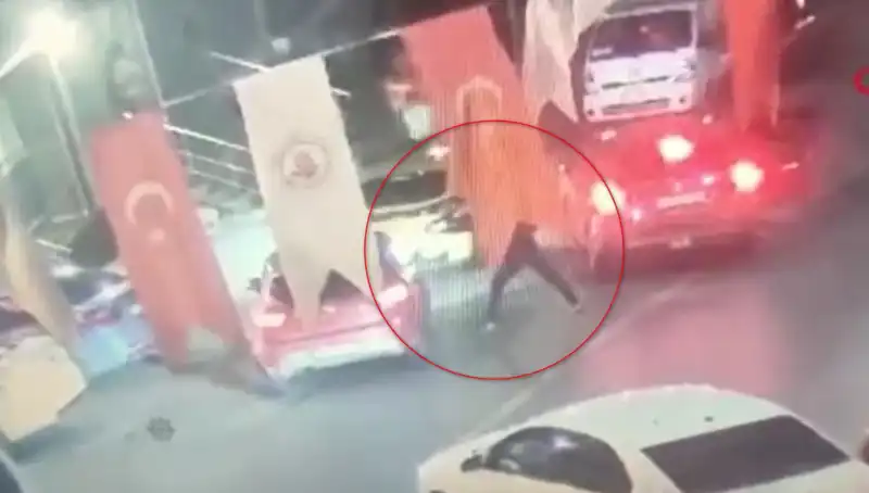 Kağıthane'de Sokak Ortasında Kanlı Olay: Genç Cinayetinin Ardındaki Sır Ne?