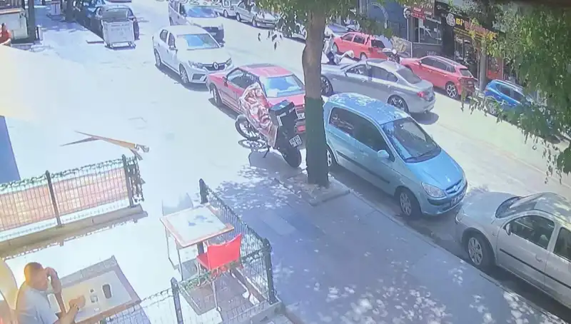 Karşıdan Karşıya Geçerken Hayatını Kaybeden Genç, Ailesini Yasa Boğdu