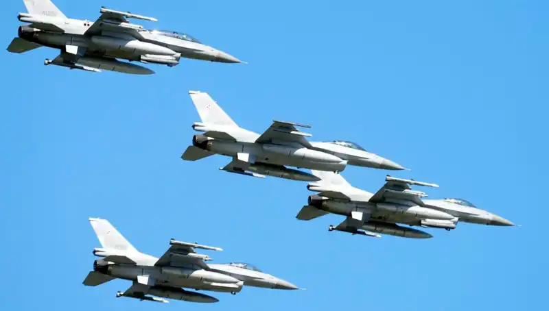 ABD’den Ukrayna’ya 310 Milyon Dolarlık F-16 Eğitimi Atağı