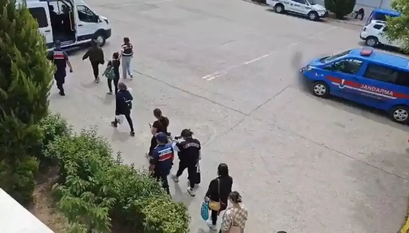 Taylandlı Kadınlara Çalışma Vaadiyle Fuhuş Ağına Düşüren Şebeke Yakalandı