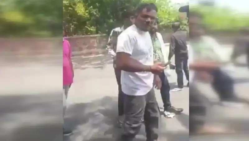 Yolcu Hızla Sarsılan 11A Uçağında Yaşadıklarını Anlattı: "Biri Beni Yakaladı"