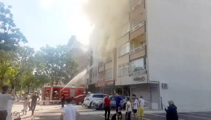 Yangın Faciasında Gözlerini Açanlar: Hastane Yolculuğu Başladı