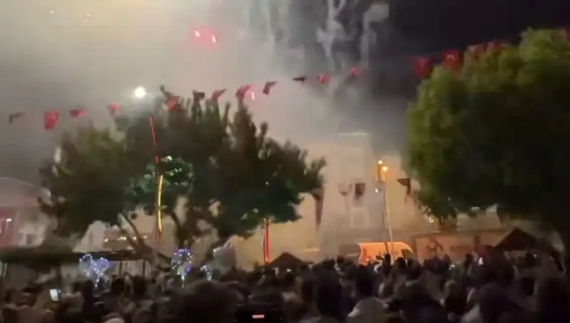 Havai Fişek Gösterisi Sonrası Hastanelik Olaylar Artıyor!