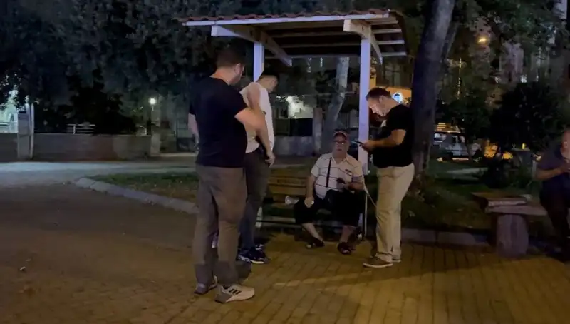 Kısmı Görme Kaybı Olan Adamın Telefonu Çalındı: Çürüyen Toplumun Yüzü Mü?