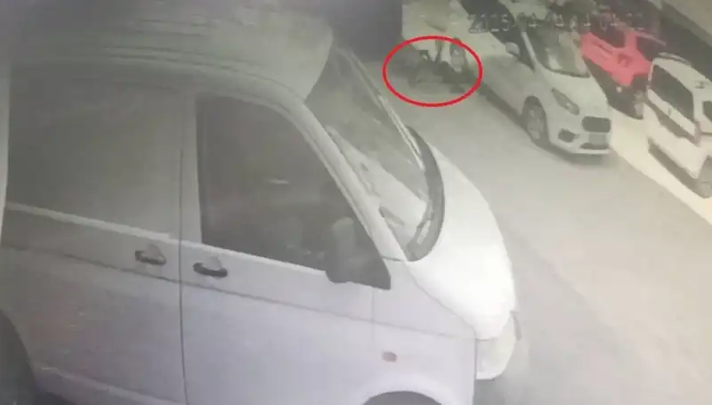 Bisiklet Süren Çocuğun Hayatı, Dikkatsizlik Sonrası Tehlikeye Girdi
