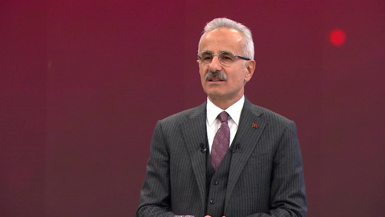 Bakan Uraloğlu: Sosyal Medya Düzenlemesi Bu Yıl Gündemde