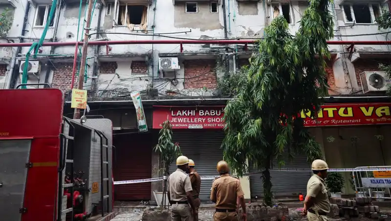 Hindistan’da Otel Yangını: 15 Kişi Hayatını Kaybetti, Soru İşaretleri Arttı