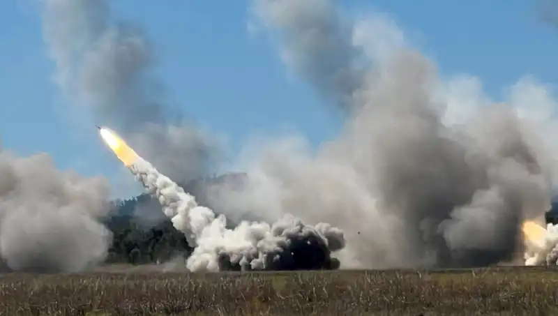 Avustralya'da Tarihi An: HIMARS İlk Kez Askeri Tatbikatta Kullanıldı