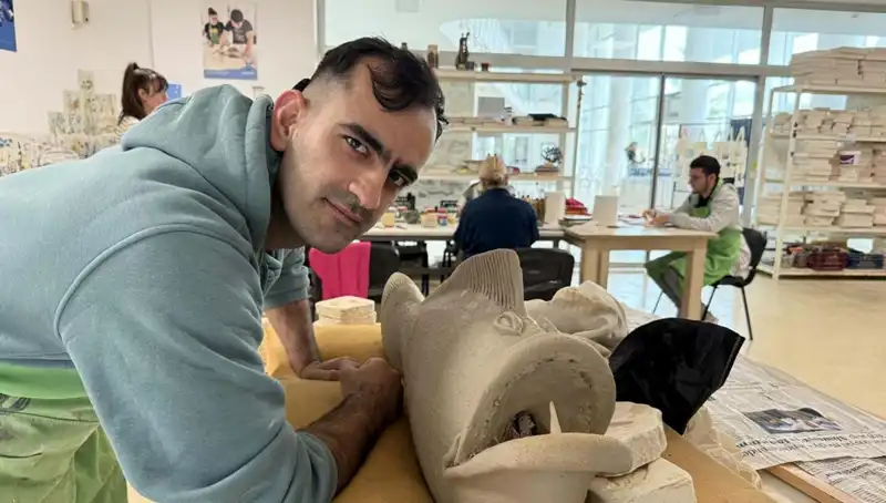İşitme Engelli Rıfat Can, Hayallerini Gerçekleştirerek Başarı Örneği Oluyor