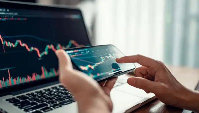 Kripto Para Piyasalarında Tarihi Düşüş: Endişe Verici Açıklamalar Neleri Getiriyor?