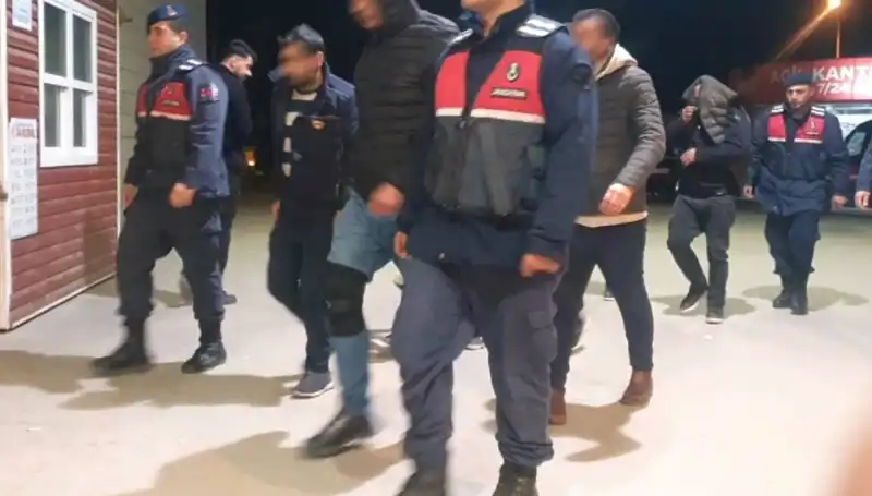 Uyuşturucuya Doymayan Gençlerin Bağ Evi Partisi Polisi Harekete Geçirdi